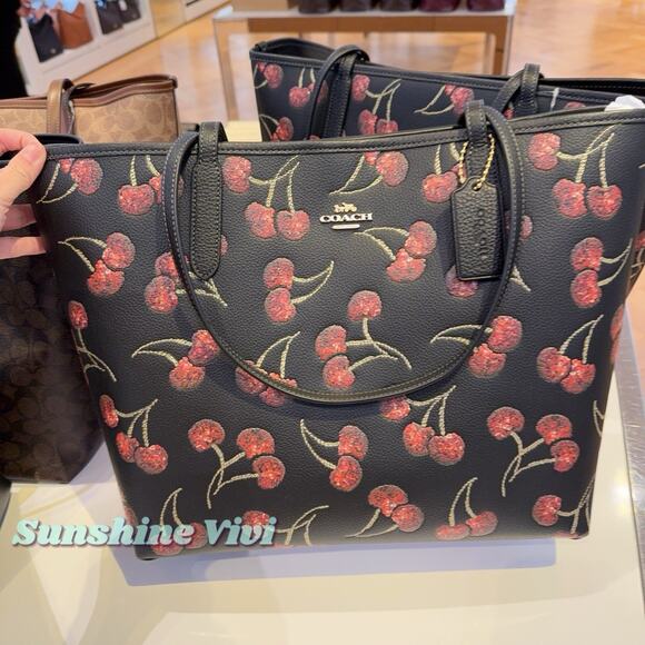 NWT Coach City Tote Bag With Cherry Print CCZ18 Gold/Black Multi - Picture 1 of 7